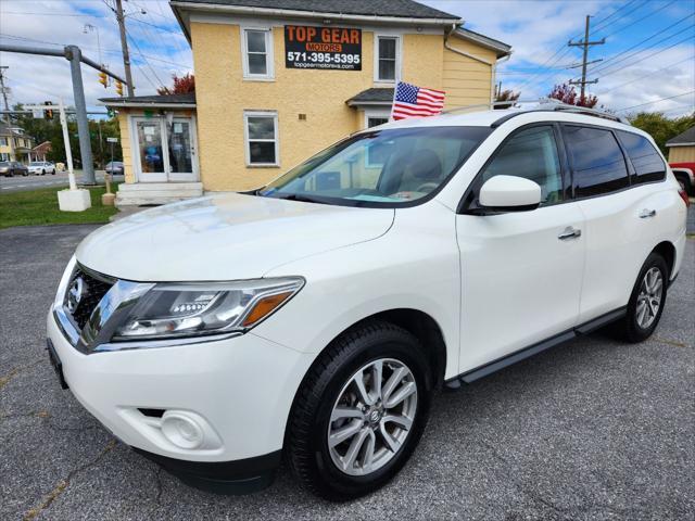 used 2013 Nissan Pathfinder car, priced at $9,999