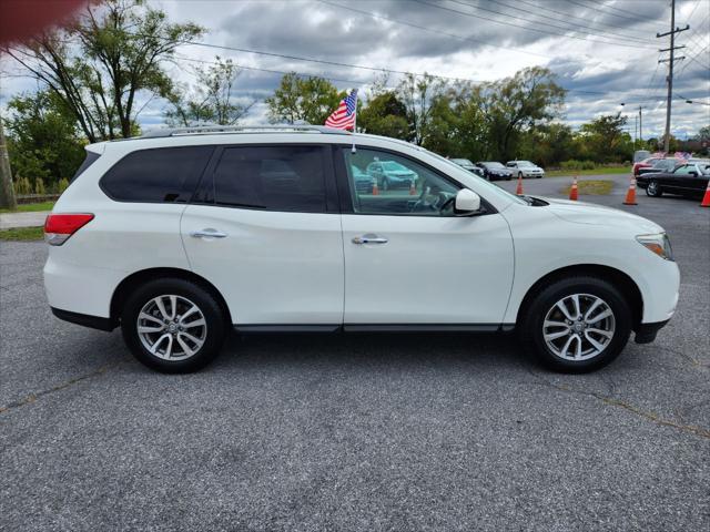 used 2013 Nissan Pathfinder car, priced at $9,999