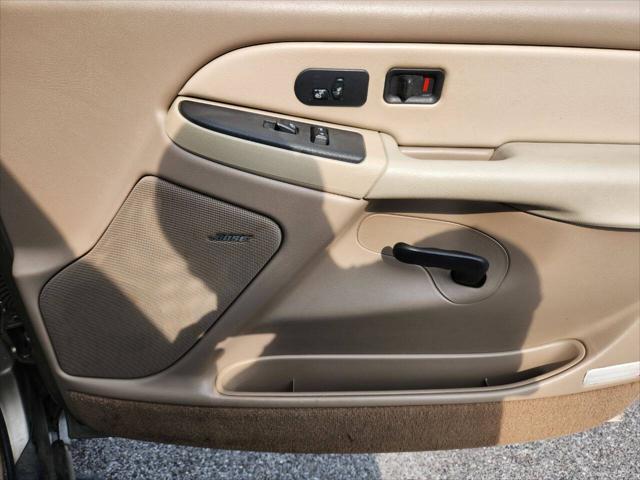 used 2003 Chevrolet Suburban car, priced at $5,999
