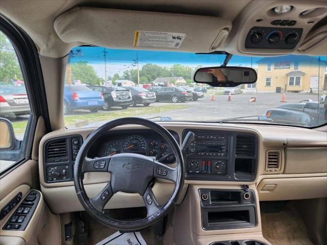 used 2003 Chevrolet Suburban car, priced at $5,999