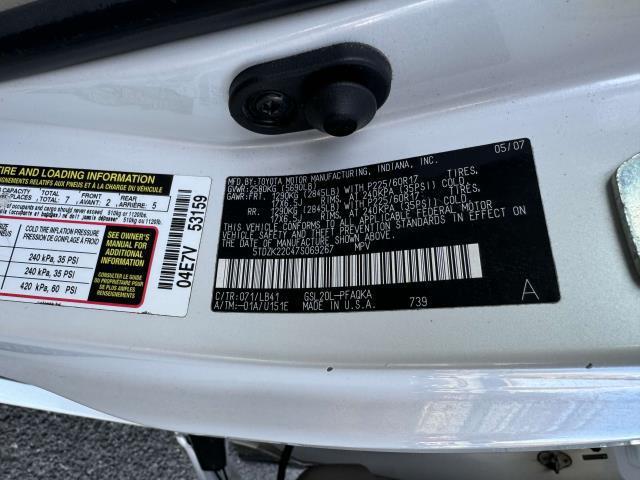 used 2007 Toyota Sienna car, priced at $6,495