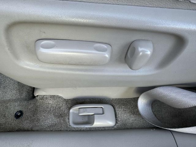 used 2007 Toyota Sienna car, priced at $6,495