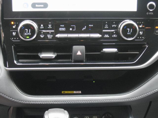 used 2023 Toyota Highlander car, priced at $38,991