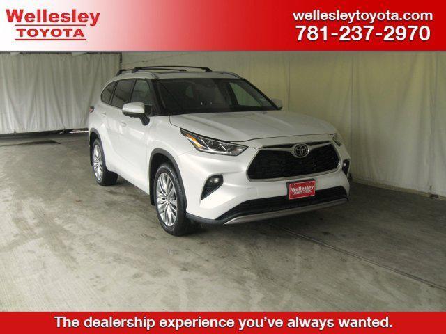 used 2023 Toyota Highlander car, priced at $38,991