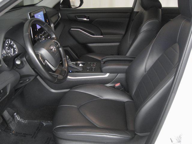 used 2023 Toyota Highlander car, priced at $37,990