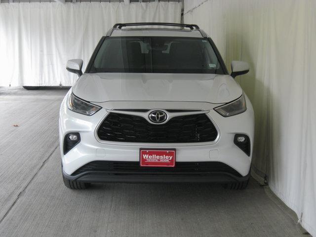 used 2023 Toyota Highlander car, priced at $37,990