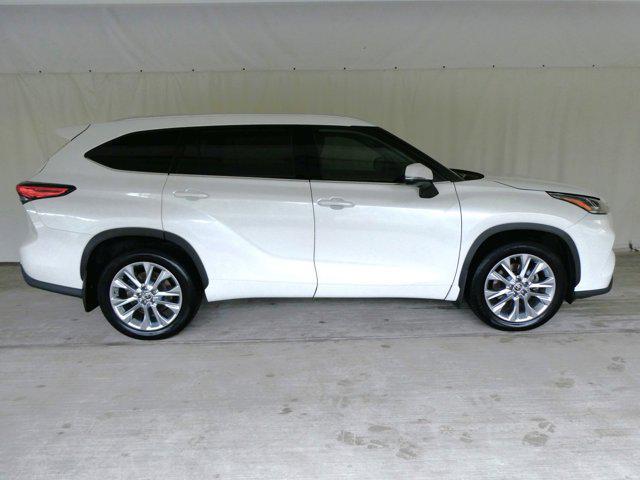 used 2021 Toyota Highlander car, priced at $34,490