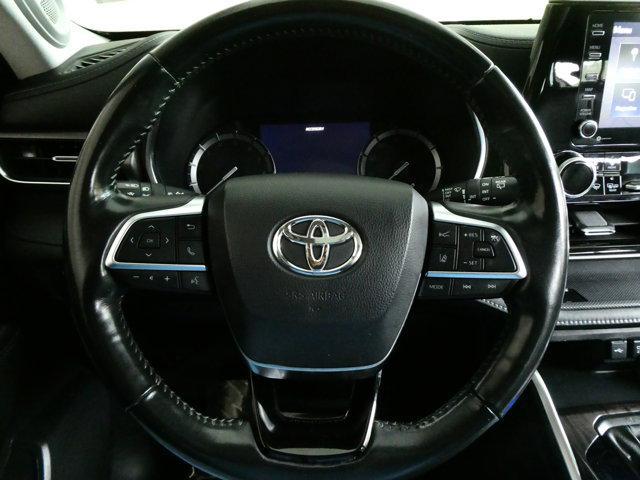 used 2021 Toyota Highlander car, priced at $34,490