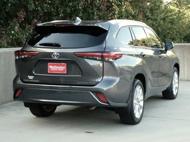 used 2021 Toyota Highlander car, priced at $37,690