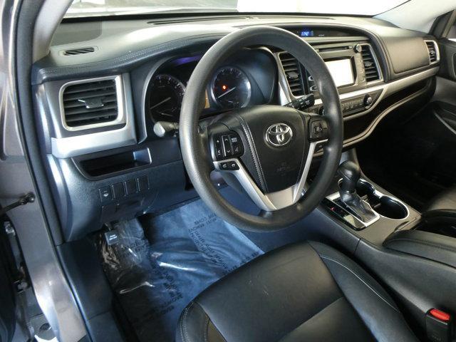 used 2014 Toyota Highlander car, priced at $17,990