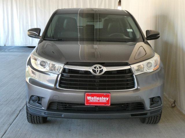 used 2014 Toyota Highlander car, priced at $17,990