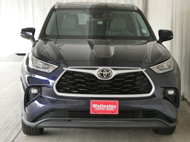 used 2020 Toyota Highlander car, priced at $30,490