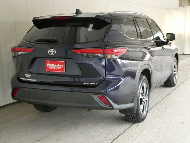 used 2020 Toyota Highlander car, priced at $30,490