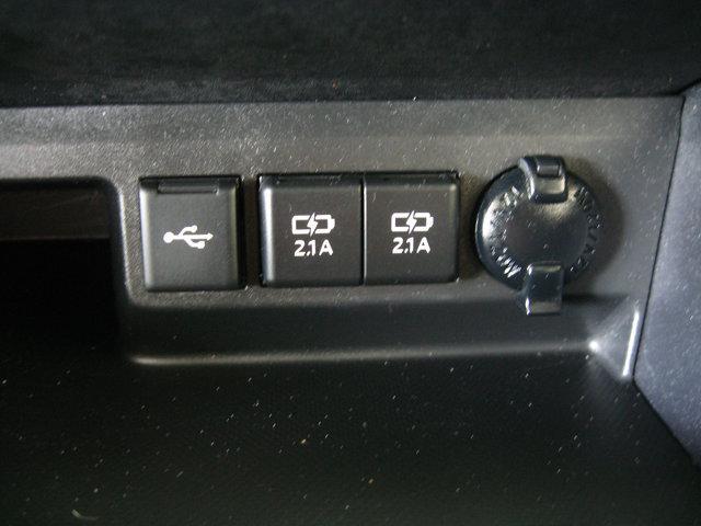 used 2021 Toyota Highlander car, priced at $29,990