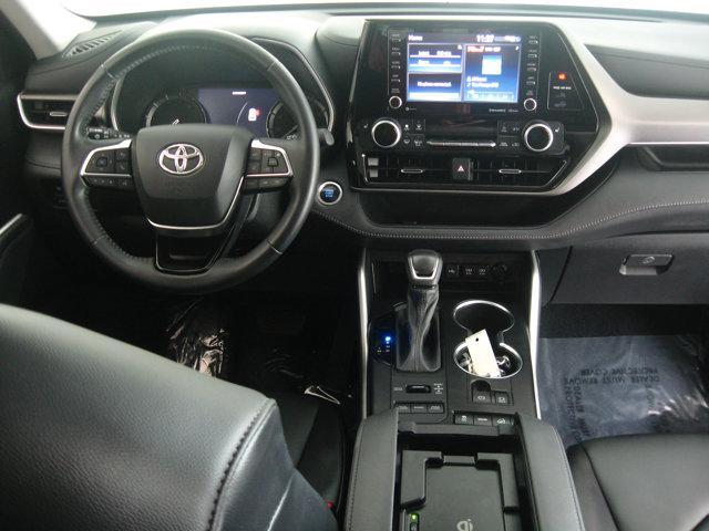 used 2021 Toyota Highlander car, priced at $29,990