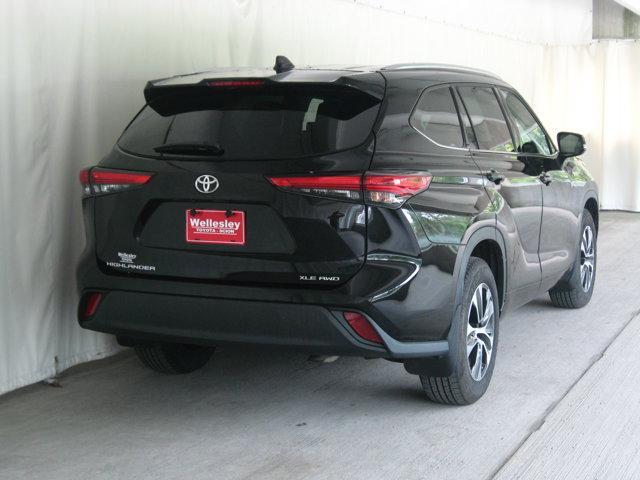 used 2021 Toyota Highlander car, priced at $29,990