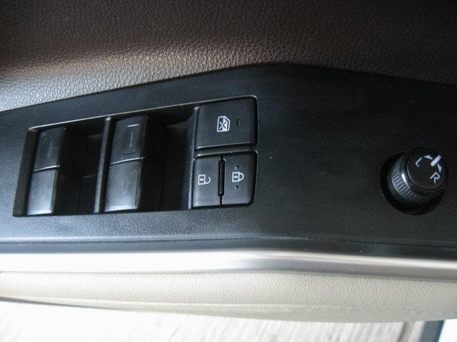 used 2022 Toyota Highlander car, priced at $35,490