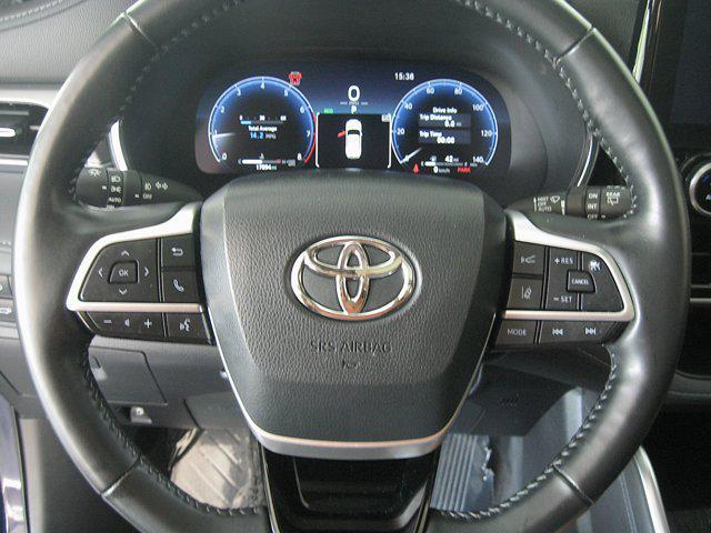 used 2023 Toyota Highlander car, priced at $42,990
