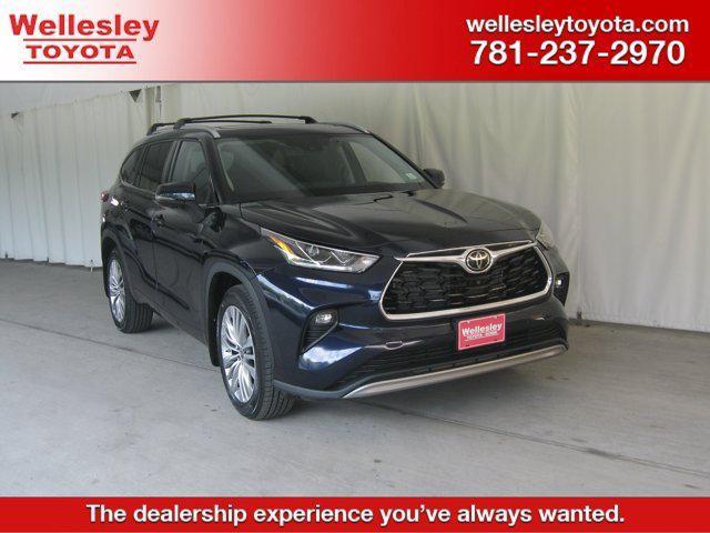 used 2023 Toyota Highlander car, priced at $42,990