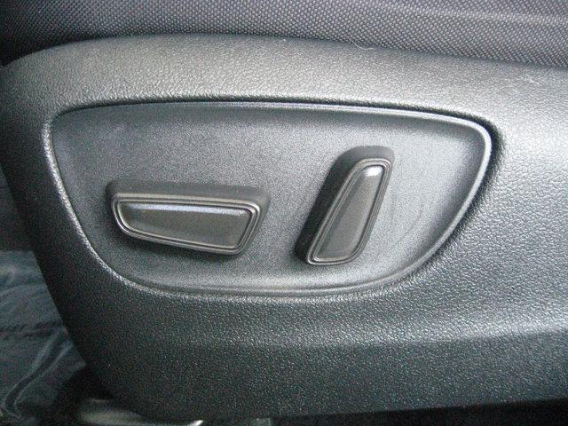used 2022 Toyota Highlander car, priced at $33,990
