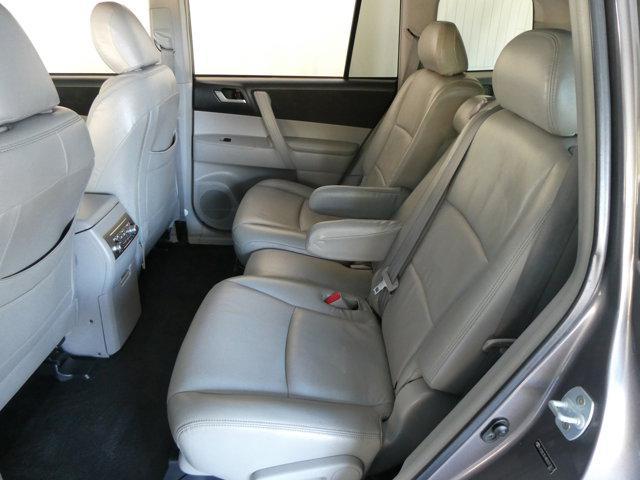 used 2013 Toyota Highlander Hybrid car, priced at $17,191