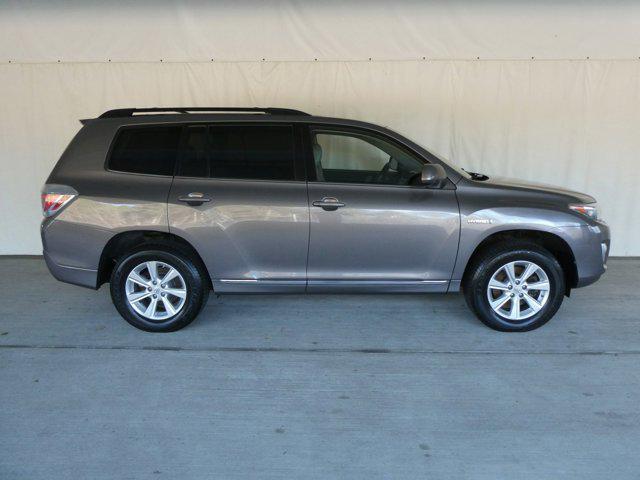 used 2013 Toyota Highlander Hybrid car, priced at $17,191