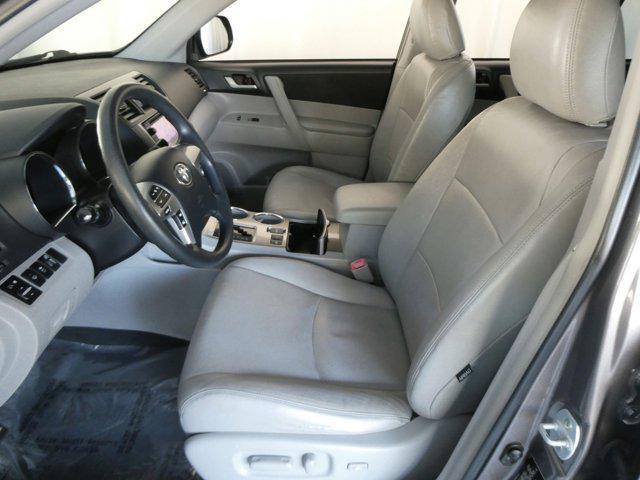 used 2013 Toyota Highlander Hybrid car, priced at $17,191