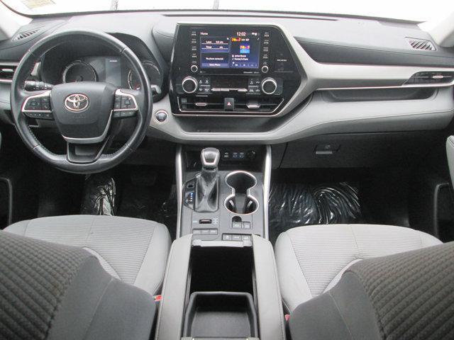 used 2022 Toyota Highlander car, priced at $32,490