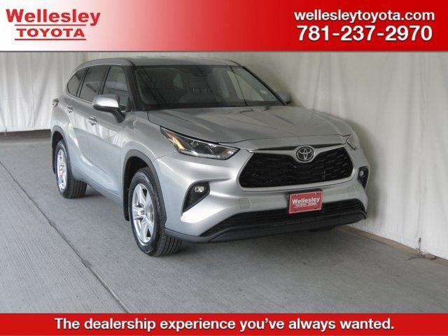 used 2021 Toyota Highlander car, priced at $30,990