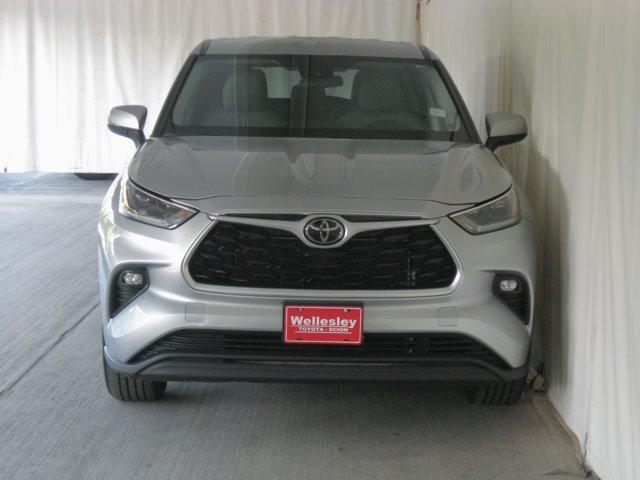 used 2021 Toyota Highlander car, priced at $30,990
