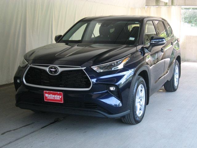 used 2022 Toyota Highlander car, priced at $32,490