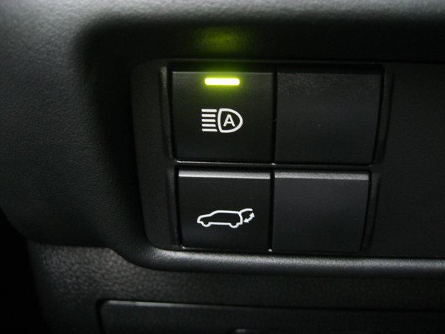 used 2022 Toyota Highlander car, priced at $32,490