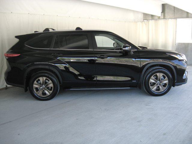 used 2023 Toyota Highlander Hybrid car, priced at $49,490