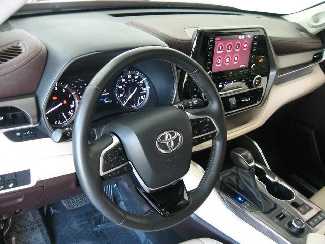 used 2021 Toyota Highlander car, priced at $34,490