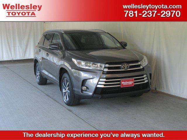 used 2018 Toyota Highlander car, priced at $24,490