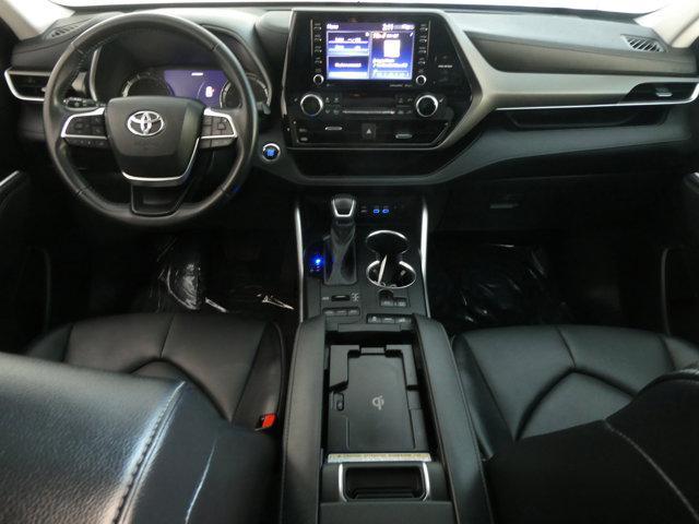 used 2022 Toyota Highlander car, priced at $37,990