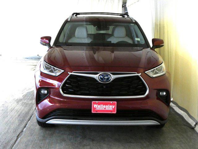 used 2021 Toyota Highlander Hybrid car, priced at $36,490