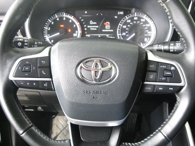 used 2023 Toyota Highlander car, priced at $40,990