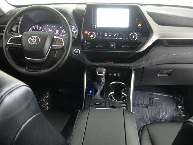 used 2023 Toyota Highlander car, priced at $40,990