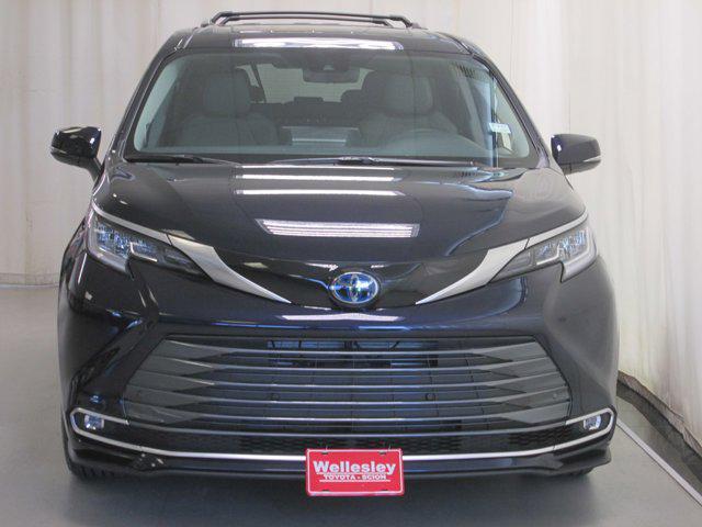 used 2023 Toyota Sienna car, priced at $63,490