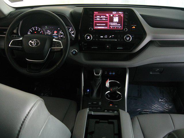 used 2022 Toyota Highlander car, priced at $36,490