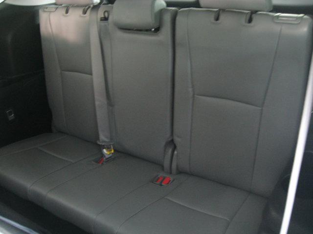 used 2022 Toyota Highlander car, priced at $36,490