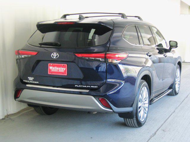 used 2022 Toyota Highlander car, priced at $42,490
