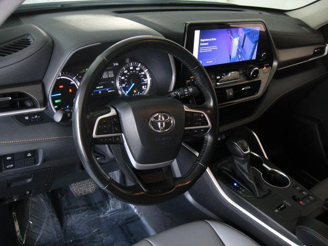 used 2023 Toyota Highlander Hybrid car, priced at $45,990
