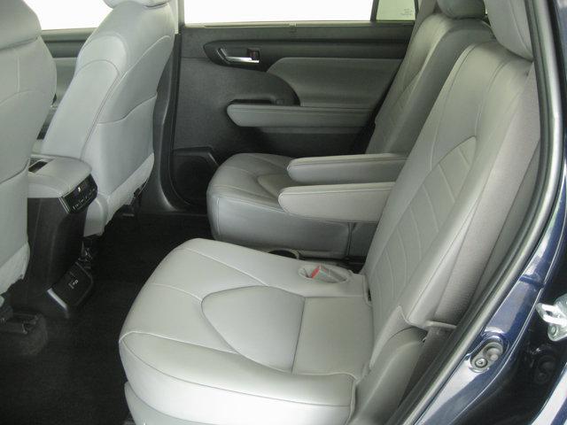 used 2025 Toyota Highlander Hybrid car, priced at $50,990