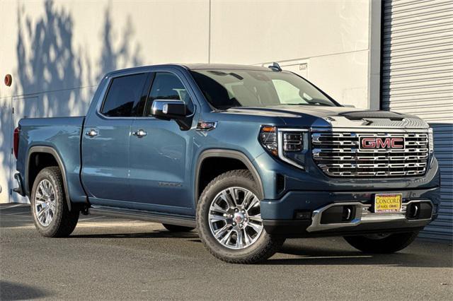 new 2025 GMC Sierra 1500 car, priced at $70,320