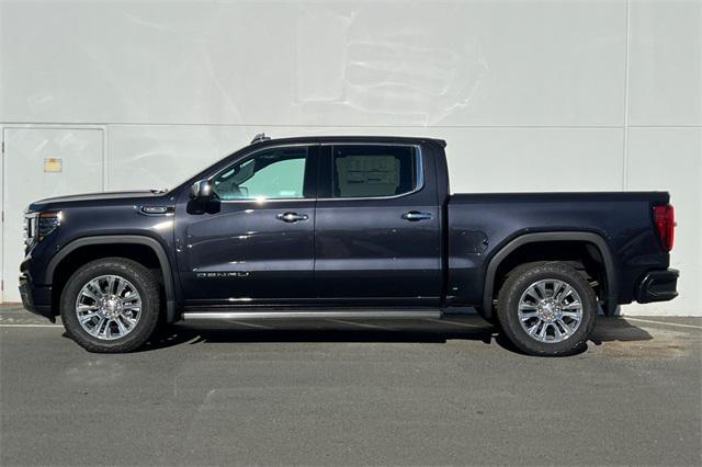 new 2025 GMC Sierra 1500 car, priced at $70,320