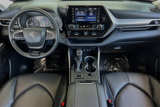 used 2022 Toyota Highlander car, priced at $33,950