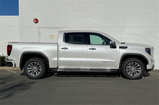 new 2025 GMC Sierra 1500 car, priced at $69,725