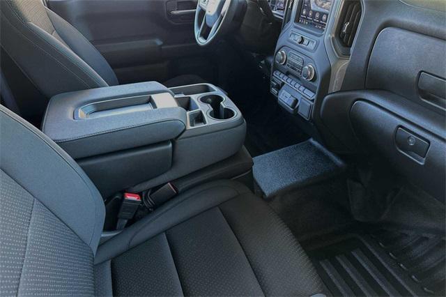 new 2025 GMC Sierra 1500 car, priced at $38,260